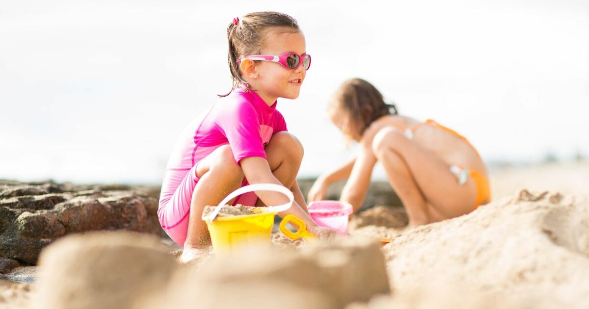 Partez en famille et organisez des jeux de plage pour enfants