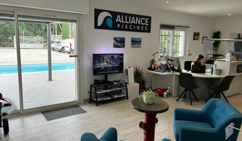 Alliance Piscines renforce son réseau et accueille de nouveaux revendeurs pour ses piscines coques&nbsp;&nbsp;