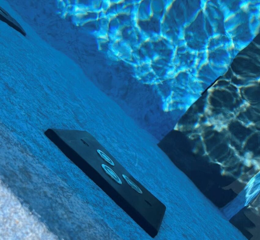 BLACKLINE, des pièces à sceller piscine design, par BEHNCKE&nbsp;&nbsp;