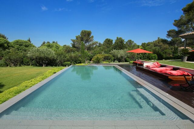 Revêtement piscine : nos conseils pour votre choix