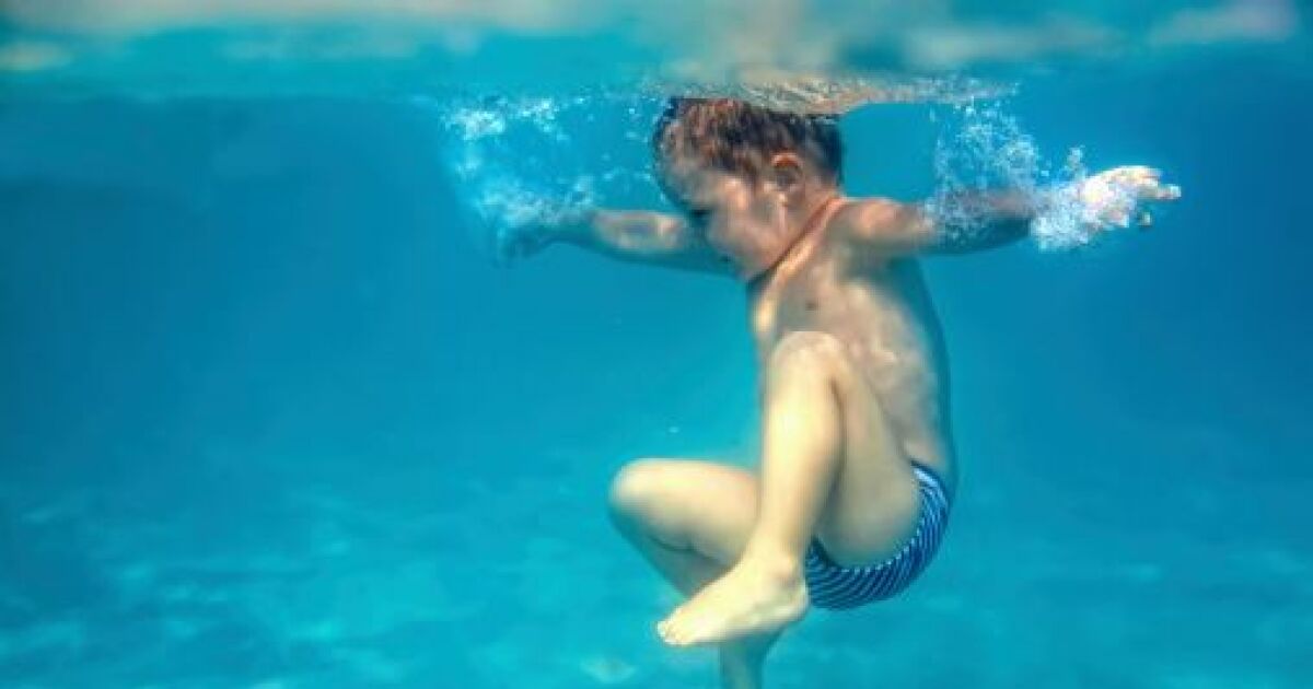 Cours De Survie Dans L Eau Pour Les Enfants Guide Piscine Fr