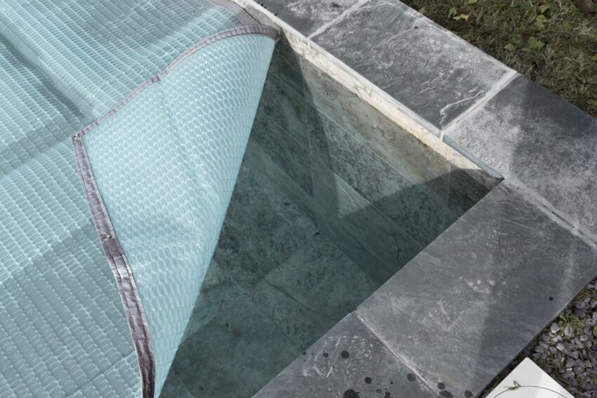 Couverture solaire pour piscine Hexabulles, par Cash Piscines&nbsp;&nbsp;