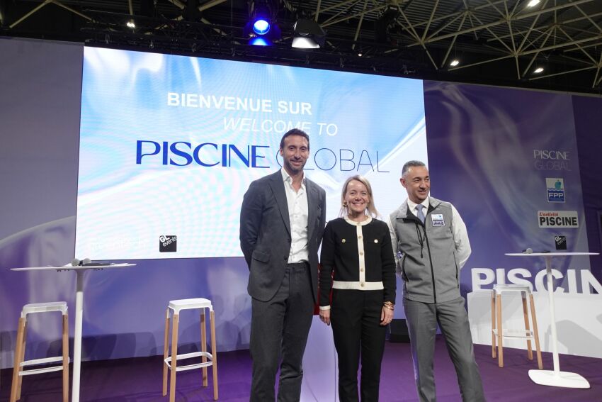 (de gauche à droite) : Fabien Gillot, Capucine Marraud des Grottes et Stéphane Figueroa, lors de l'inauguration du salon&nbsp;&nbsp;