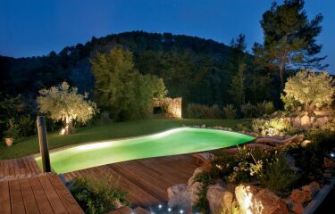 Eclairage piscine : de la lumière dans le jardin - Diffazur