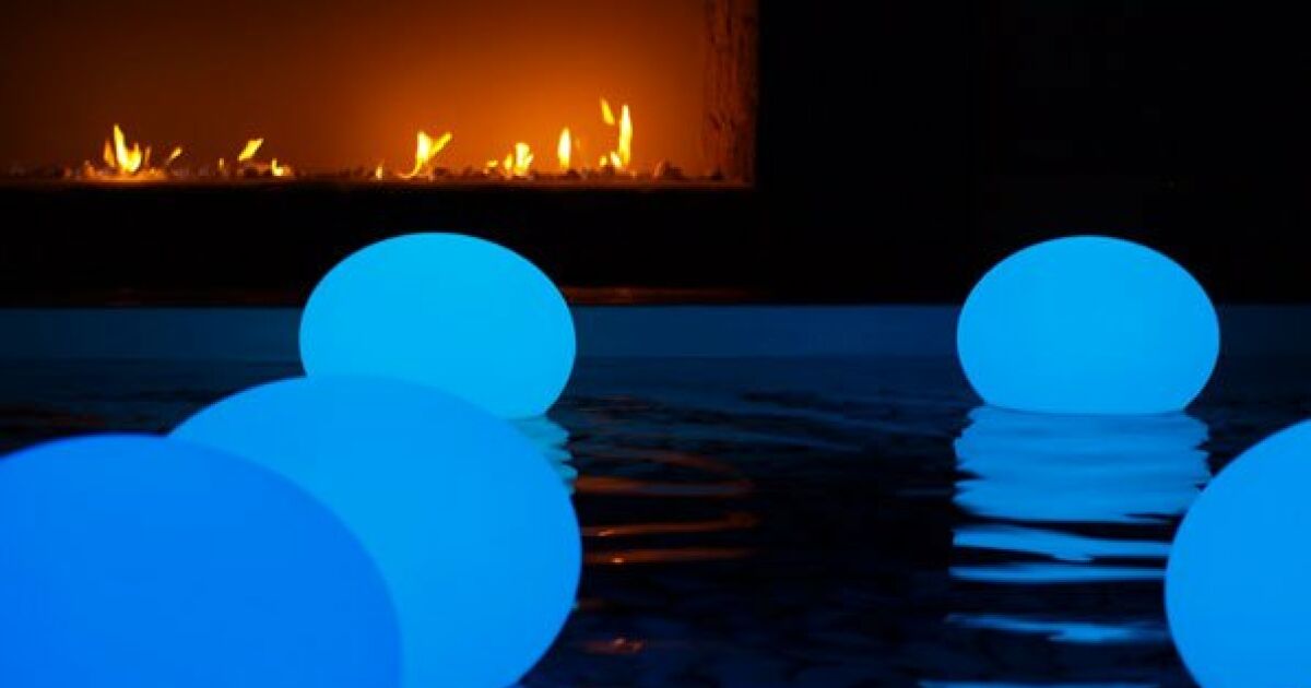 Lampe flottante solaire Intex pour piscine