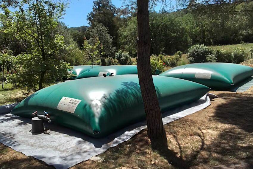 Les Piscines de Marius a investi dans des cuves de stockage souples pour récupérer l'eau&nbsp;&nbsp;