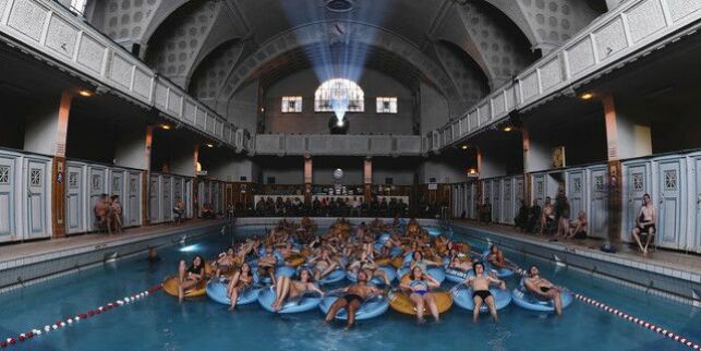 Les strasbourgeois se baignent avec les requins 