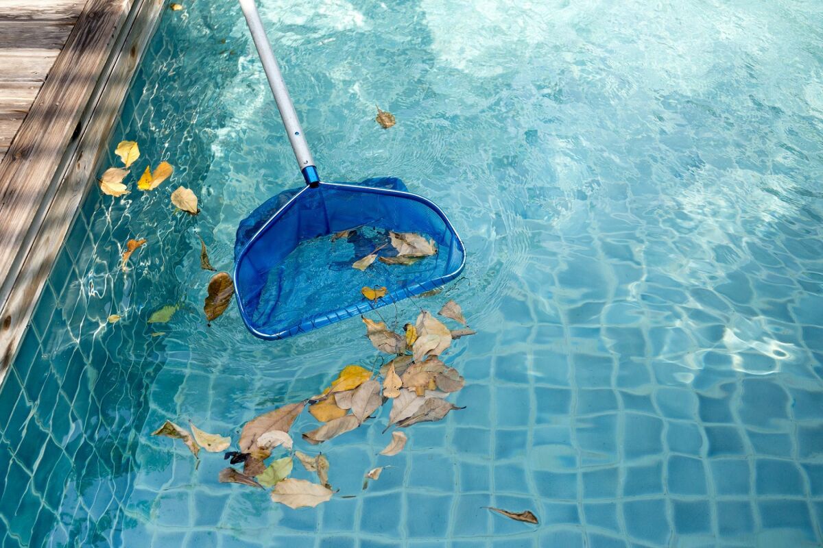 Nettoyer une piscine avec un nettoyeur haute pression