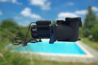 Vivez un été serein avec cette pompe de filtration de piscine de qualité ! 