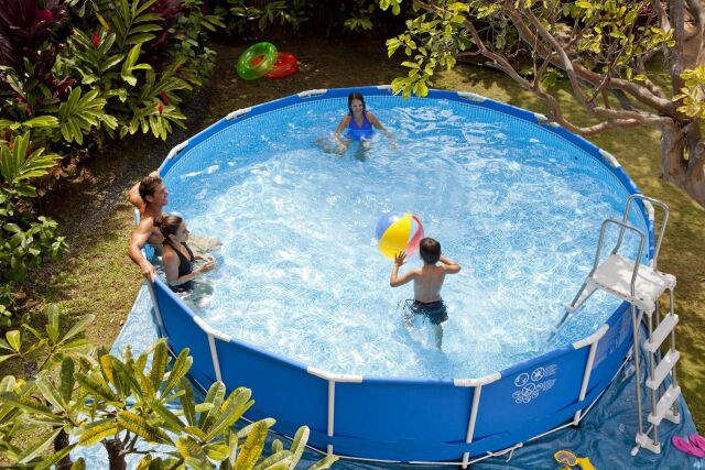 https://www.guide-piscine.fr/medias/image/prix-d-une-piscine-hors-sol-9228-640-0.jpg