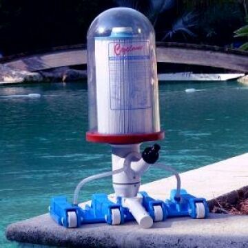 Robot nettoyeur et aspirateur piscine Cyclone