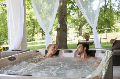 Piscines Magiline lance sa gamme de spas