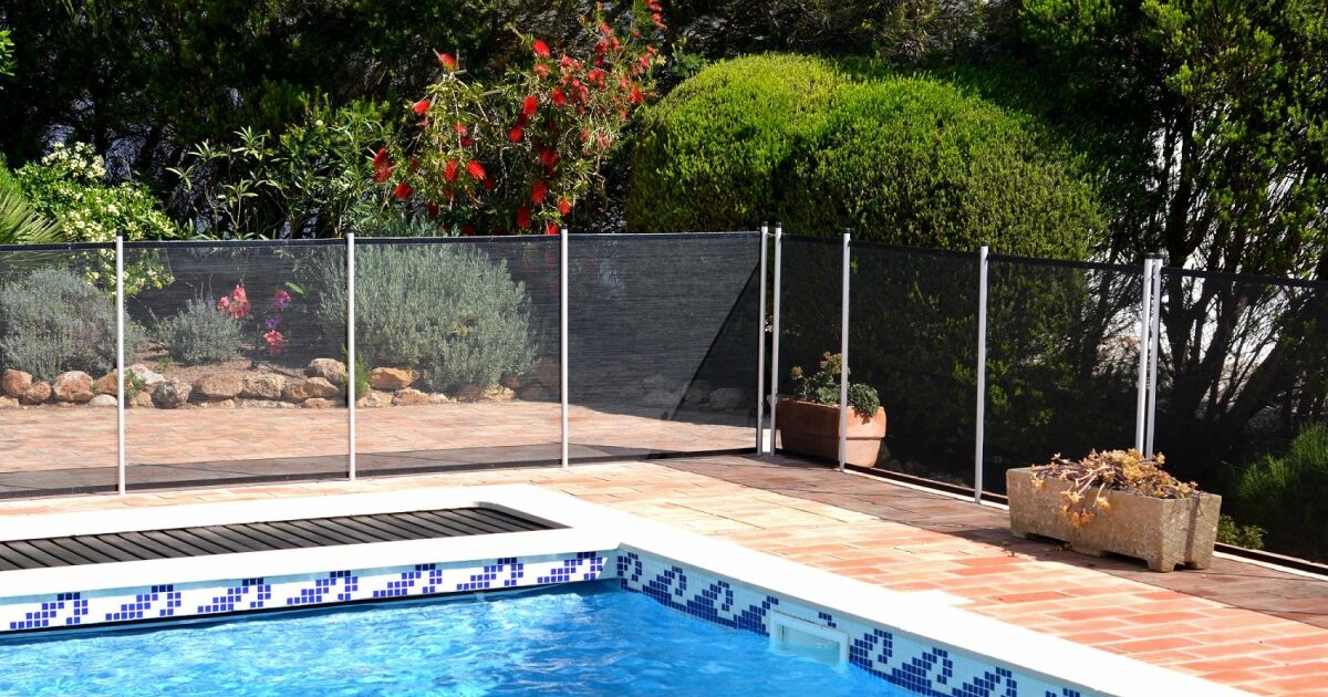 Barrière de protection pour piscine enterrée NORA noir, module de 3,2  mètres Aqualux